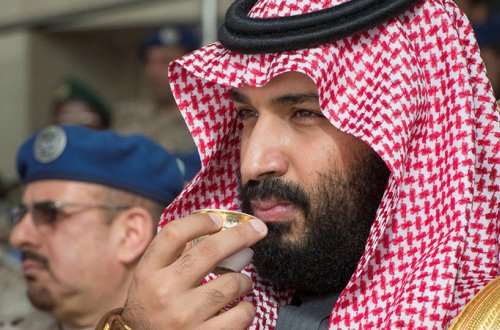 Səudiyyə şahzadəsinə verilən qızıl hədiyyə hər kəsi ŞOKA SALDI - FOTO