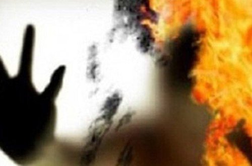 Azərbaycanda dəhşətli hadisə: Kişi anasını və qardaşını yandırdı