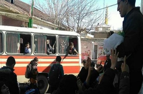 İranda məhbuslar ayağa qalxdı: 5 gün... - VİDEO