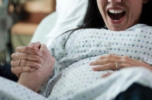 Kürdəmirdə ŞOK OLAY: 19 yaşlı ana doğuşdan sonra öldü