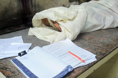 Bakıda naməlum kişi meyiti tapıldı - FOTO