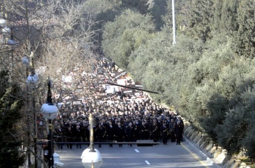 В Баку прошло всенародное шествие по случаю 27-й годовщины Ходжалинского геноцида