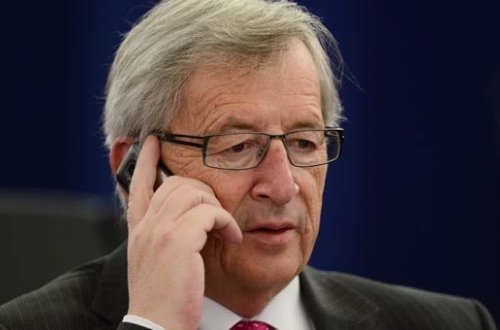 Yunker arvadının zənginə görə çıxışını yarıda kəsdi, gülüş hədəfinə çevrildi