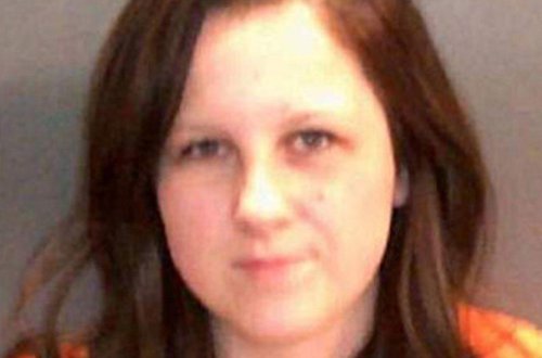 23 yaşlı qadın müəllim evinə gələn şagirdi ilə yatdığını etiraf etdi - FOTO