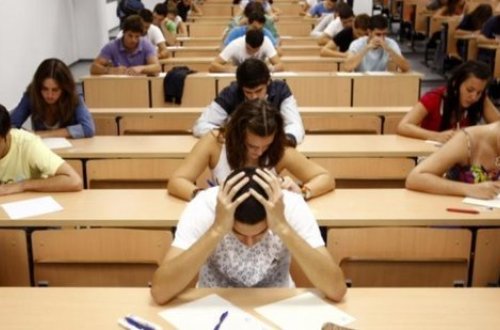 Ali məktəblərə qəbul olmaq istəyənlərin NƏZƏRİNƏ - Gündə 3 dəfə...