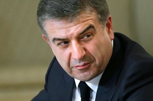 Экс премьер-министр Армении ведет консультации с представителями политических сил