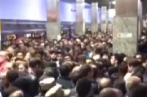 Metrodakı sıxlığı necə aradan qaldırmaq olar? - VİDEO