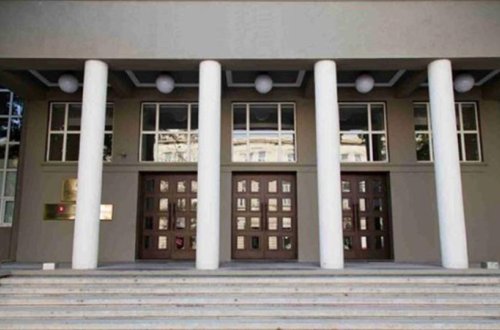 Palata bank rəhbərlərini təcili iclasa çağırdı