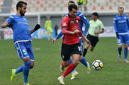 Rauf Əliyevin qardaşı hakimi döydü: Daxili İşlər Nazirliyinə məlumat verilib - VİDEO