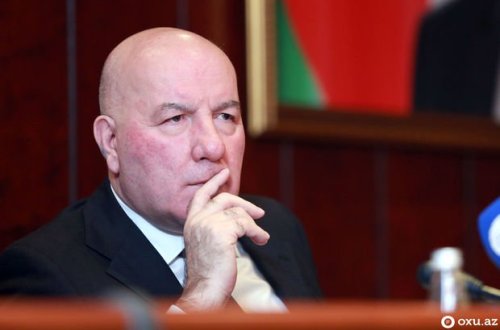 Elman Rüstəmov: Banklara kütləvi axın olacaq