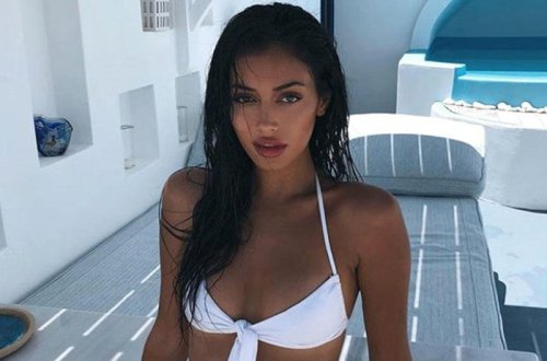 Məşhur idmançı özündən 14 yaş balaca gözəllə yaxalandı - FOTO