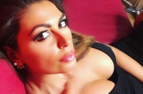 Kişilərin ağlını başından çıxaran idman aparıcısı - FOTOLAR