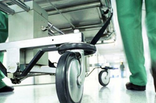 Sərnişin avtobusdan yıxıldı - Azərbaycanda