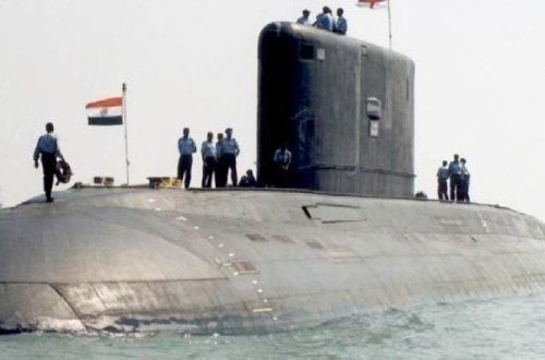 Pakistan ordusu Hindistanın sualtı hücumunun qarşısını aldı - VİDEO