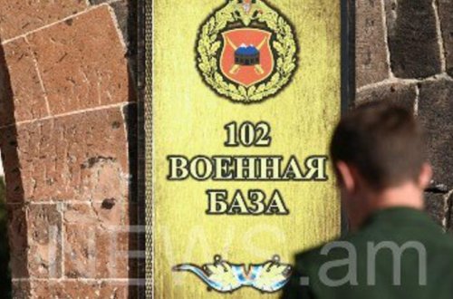 Ermənistanda Rusiya hərbçisi bıçaqlandı