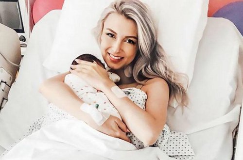 34 yaşlı müğənni doğuş zamanı infarkt keçirdi - FOTO