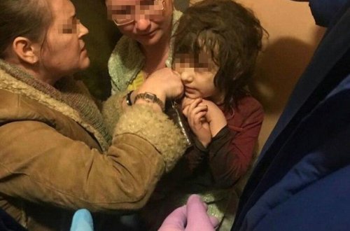 Moskvada mənzildən “Mauqli” qız tapıldı - VİDEO