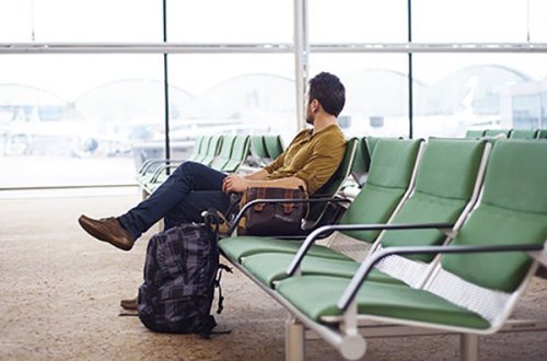 Təyyarəyə iki dəqiqə gecikdi, ölümdən xilas oldu - FOTO