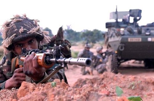 Hindistan və Pakistan arasında növbəti insident: yaralılar var