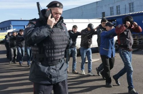 Azərbaycanlıların bazarında əməliyyat: onlarla saxlanılan var