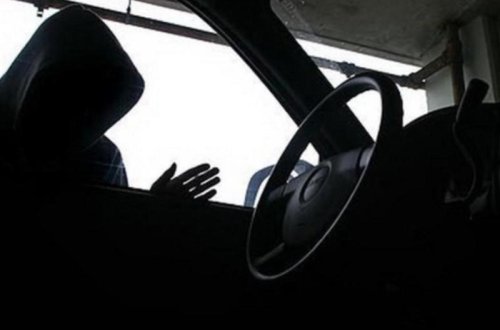 Bakıda avtomobil oğurlayan şəxs: 