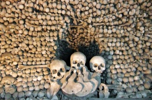 Görənlər dəhşətə düşür - 40 min insanın sümüyündən... - FOTOLAR