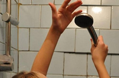 Bakıda dəhşətli hadisə: Sevgililərin hamamda meyiti tapıldı