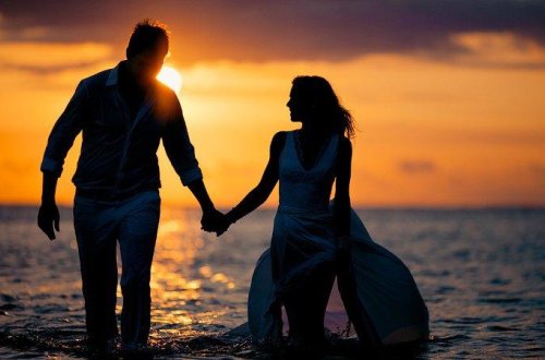 Uşaqlarını rayonda qoyub Bakıda gizli yaşayan sevgililərin HAMAM DƏHŞƏTİ: sinif yoldaşı olublar və... - VİDEO