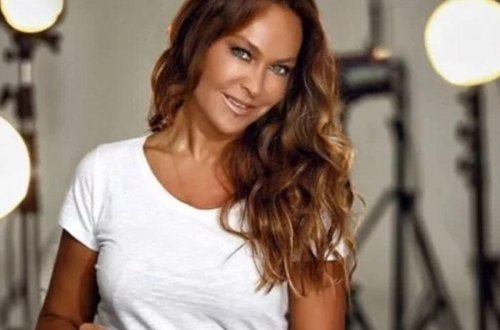 55 yaşındakı Hülya Avşardan yarıçılpaq FOTO