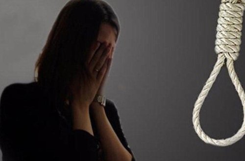 Bakıda özünü asan qızı anası xilas edib