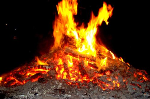 Yel çərşənbəsində qalanan Novruz tonqallarında 9 nəfər yandı