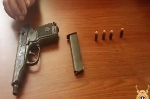Bakıda dəniz sahilində silahlı şəxs tutuldu – FOTO