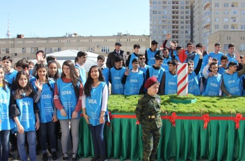 Səbaildə “Bizim həyət” layihəsi çərçivəsində abadlaşdırılmış  həyətin açılışı olub