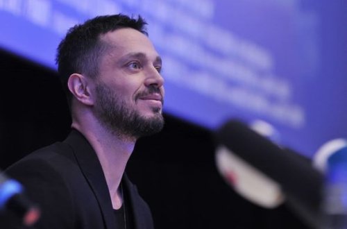 Murat Boz Bakıda fanat “hücum”una məruz qaldı - FOTO