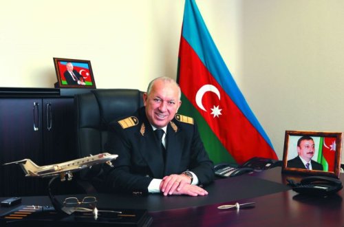 Cahangir Əsgərov yüzminlərlə sərnişinin həyatını təhlükəyə atır — “Boeing” BİABIRÇILIĞI