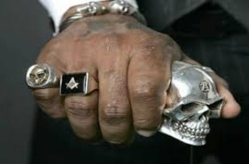 Rusiyada “qanuni oğru”lara verilən cəzalar sərtləşdirildi - YENİ QANUN