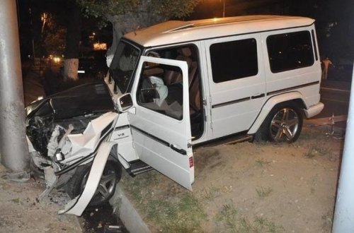 Şəmkirdə “Gelandewagen” və “Mitsubishi” toqquşdu - VİDEO