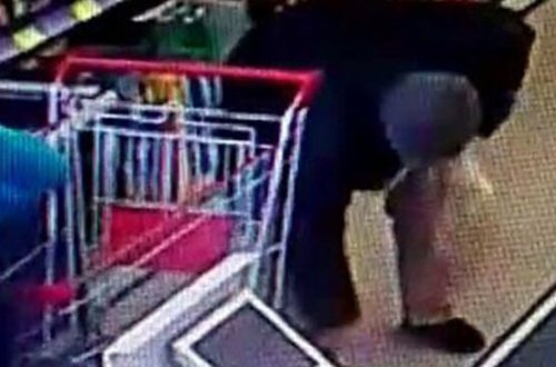 Marketdəki biabırçılıq kameraya düşdü - FOTO