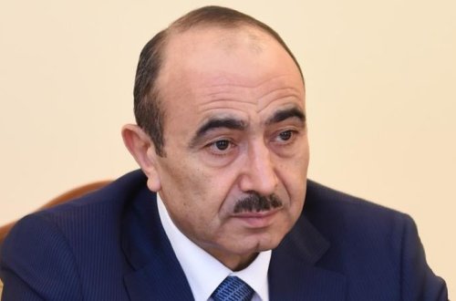 Əli Həsənov: Bob Vudvardın kitabında yayılan məlumat yalan və saxtadır