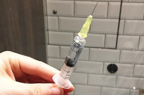 Bədəninə meyvə suyu yeridən qadın ölümdən döndü