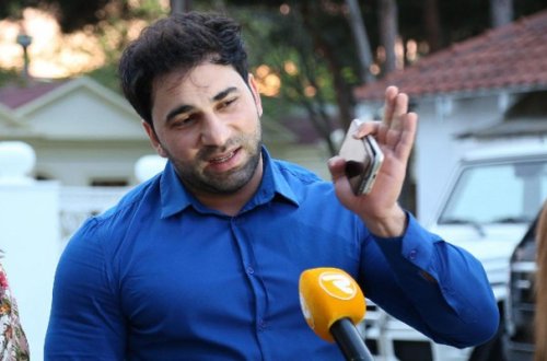 Kamil dünən azadlığa çıxdı, bu gün yenə söyüş söydü – Foto