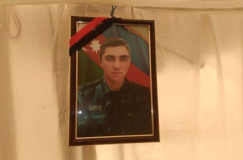 Şəhid hərbçimiz medalla təltif edildi - FOTO