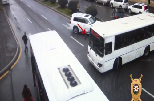 İçkili avtobus sürücüsü Bakıda aləmi bir-birinə qatdı - FOTO