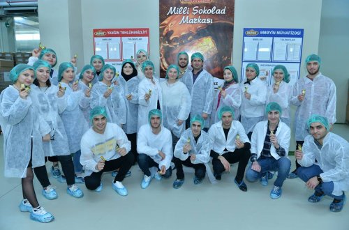 PXTİB – nin könüllü gəncləri 