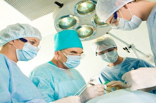 DÜNYADA İLK: Oğuldan ataya vena köçürüldü