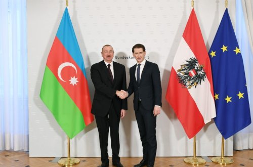 Azərbaycan Prezidenti İlham Əliyev Vyanada Avstriyanın Federal Kansleri Sebastian Kurts ilə görüşüb YENİLƏNİB