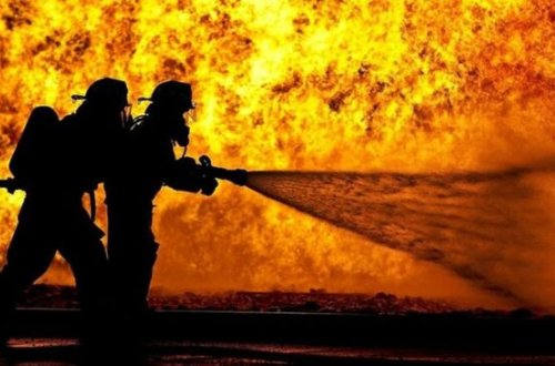 Dəhşətli hadisə - 30 yanğınsöndürən yanaraq öldü