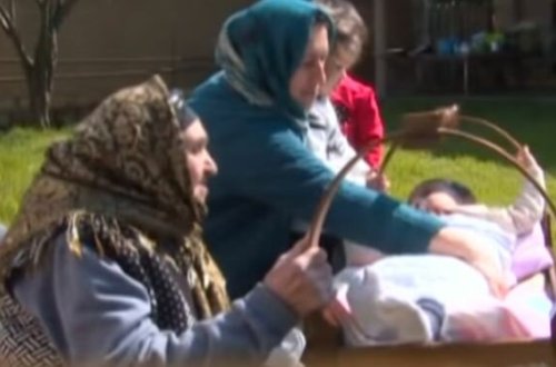 Körpələri şikəst edən səbəblər – VİDEO