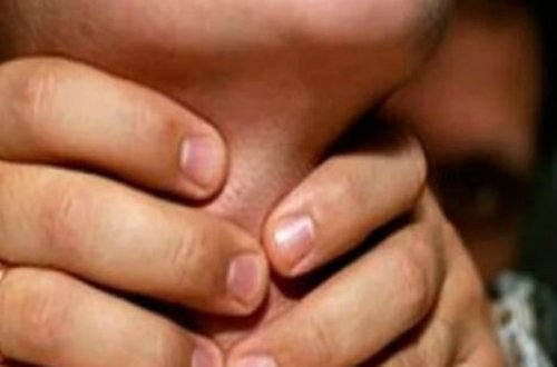 Ailəli bacısını başqa kişi ilə mesajlaşan yerdə tutdu və... — Şamaxıda dəhşətli qətl