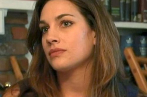 25 yaşlı qadın müəllimin çılpaq FOTOsu yayıldı